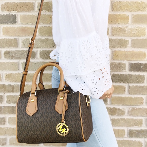 Michael kors aria small satchel Clearance